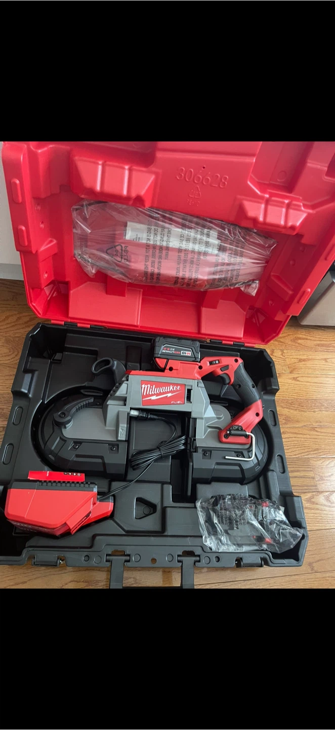 Milwaukee M18 FUEL Compact Band Saw w/ Case