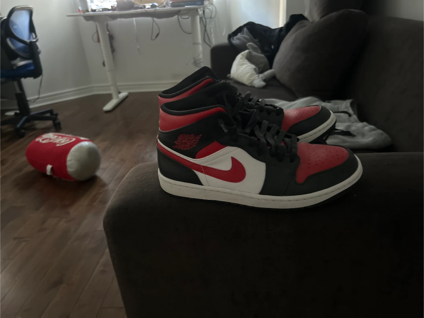 Air Jordan 1 High OG "Black Red"