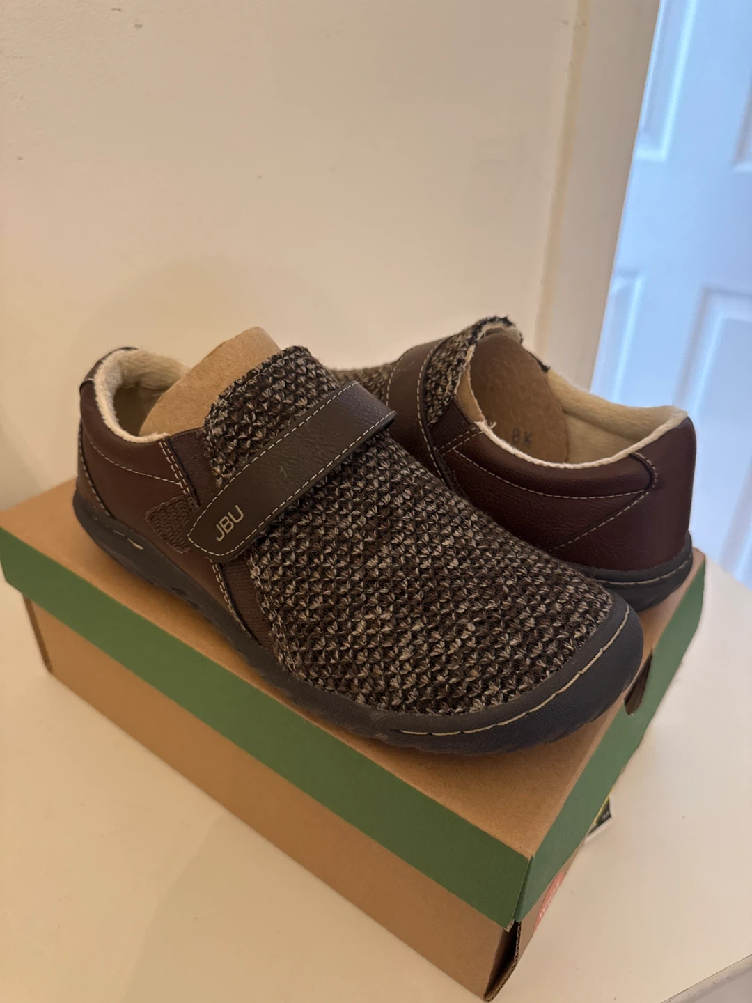 JBU Women's Brown Knit & Leather Slip-On Shoes
