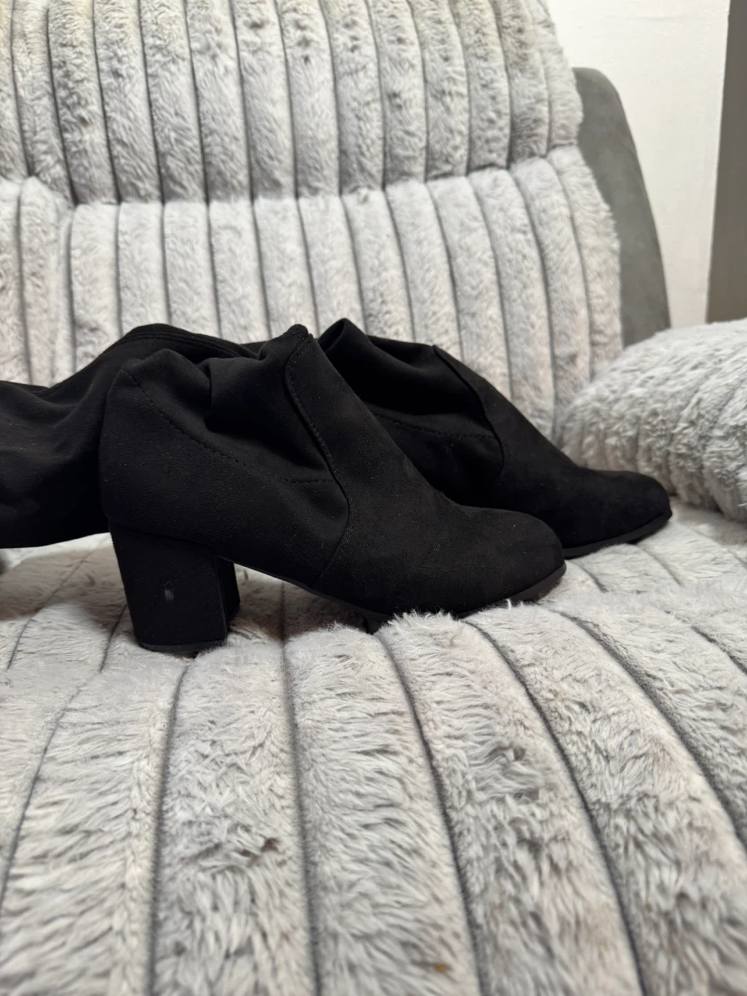 Black Over-the-Knee Boots Size 42 - photo 4