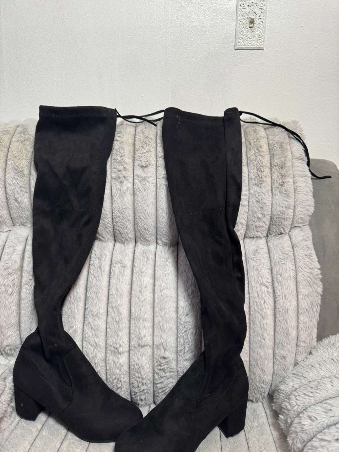 Black Over-the-Knee Boots Size 42 - photo 2