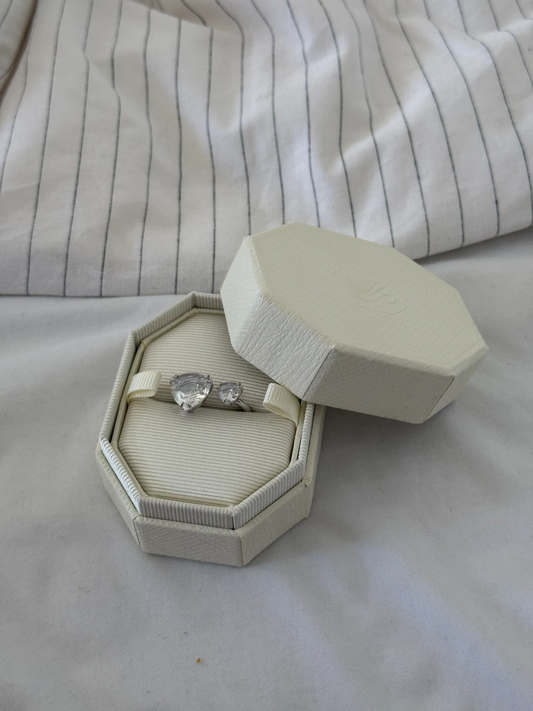 Swarovski Crystal Heart Ring - photo 3