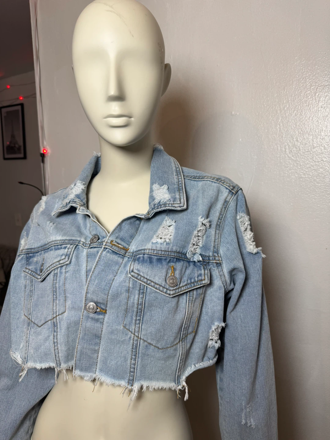 Almost Famous Distressed Light Wash Cropped Denim Jacket XL - photo 2