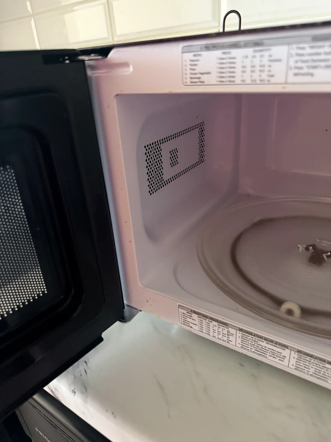 Insignia Microwave - photo 5