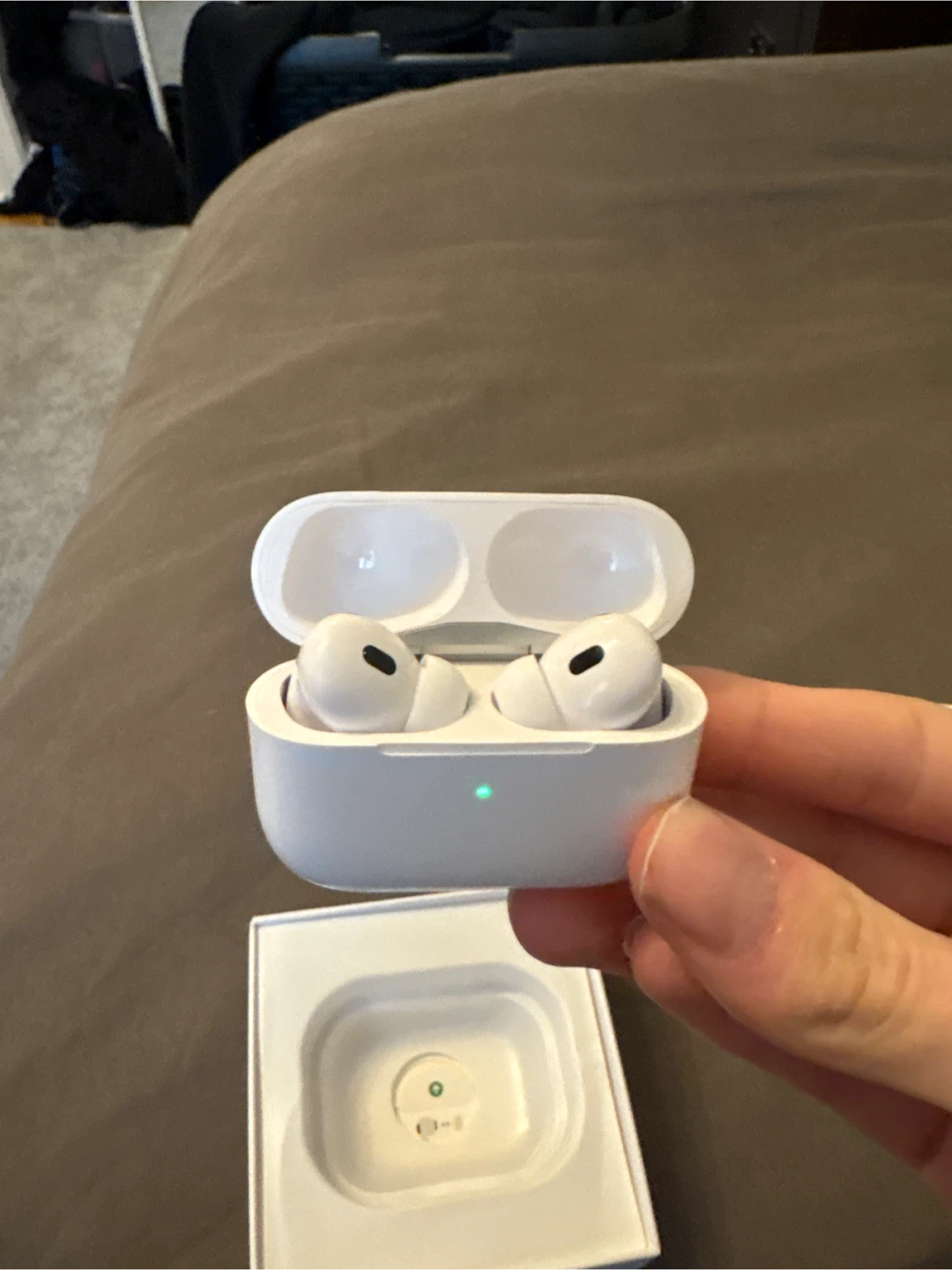 Apple AirPods Pro (2nd generation) - photo 3