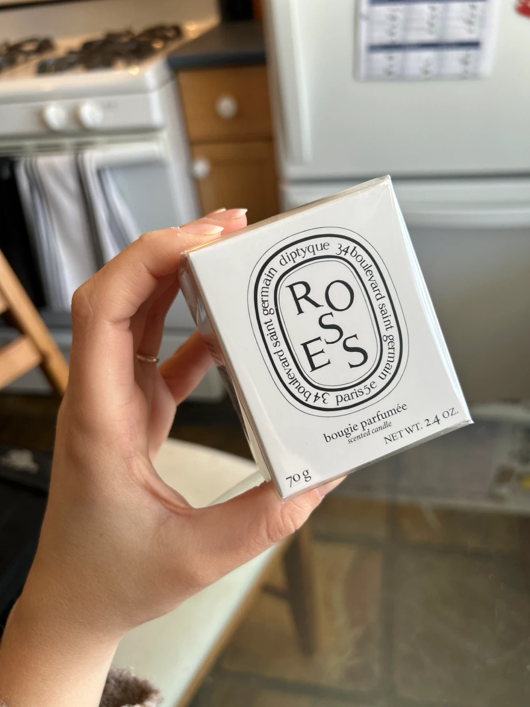 Diptyque Roses Scented Candle 70g