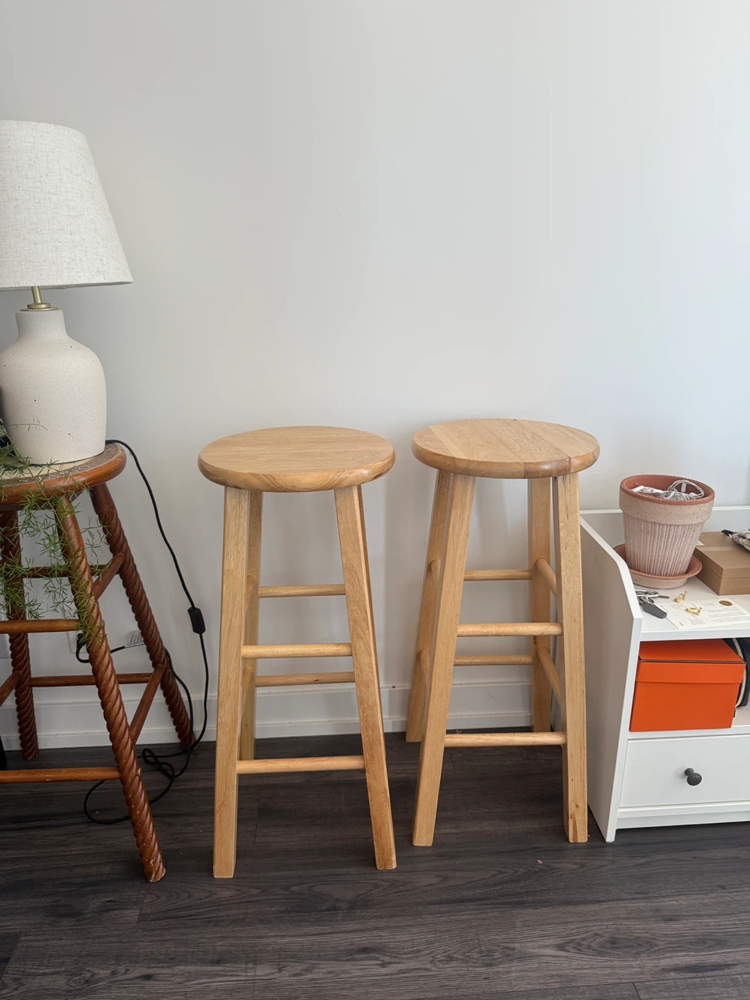 Set of 2 Wooden Bar Stools