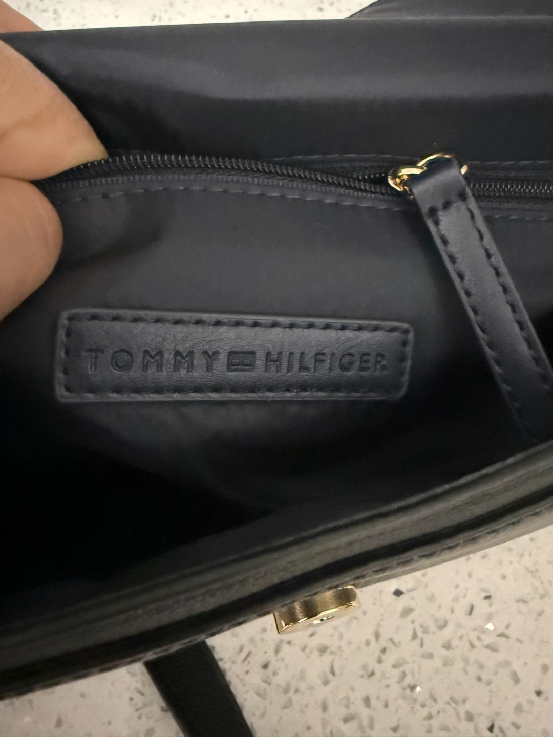 Tommy Hilfiger Black Crossbody Bag - photo 5