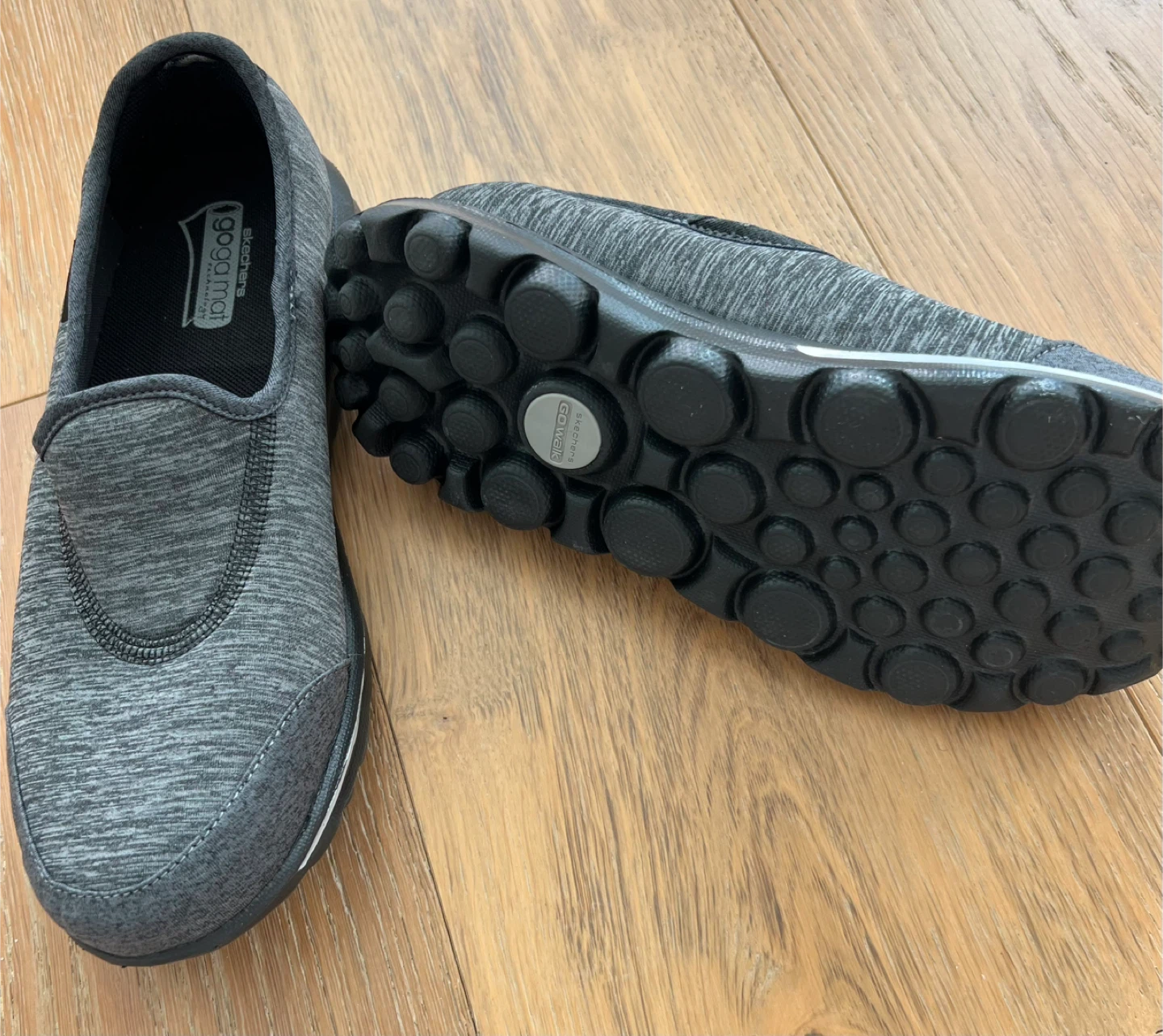 Skechers Goga Mat Women's Slip-on Shoes Size 7 Grey - photo 4