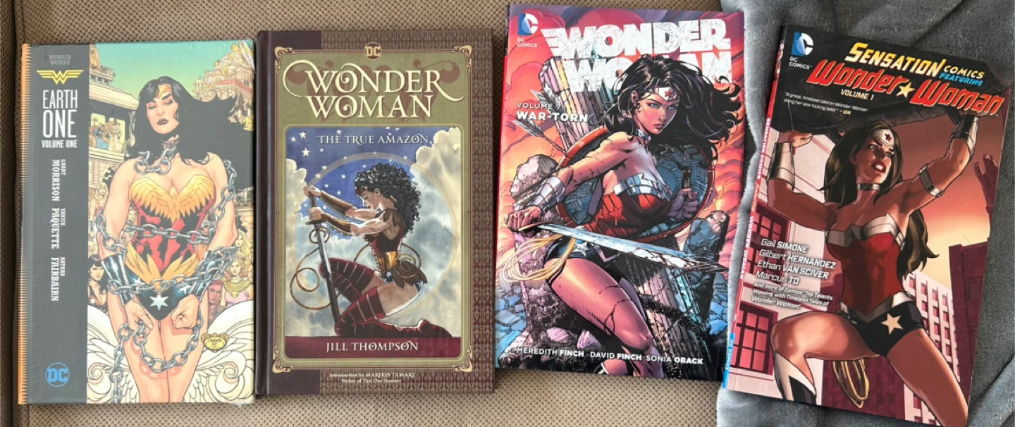 Wonder Woman Comic Book Lot