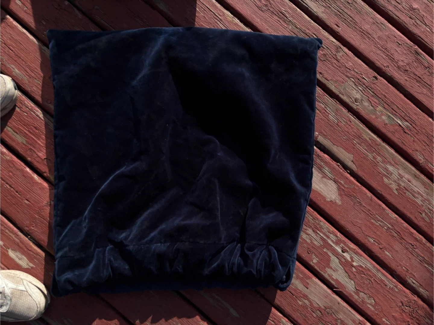 Imperial Roses Velvet Drawstring Bag - photo 2