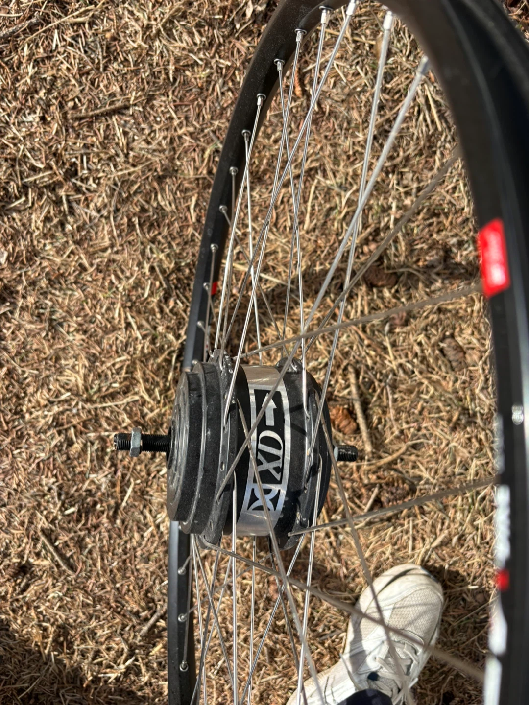 DT Swiss M1900 Spline 27.5" Wheel - photo 2
