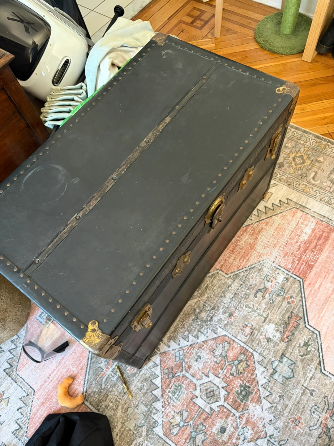 Vintage Steamer Trunk - photo 2