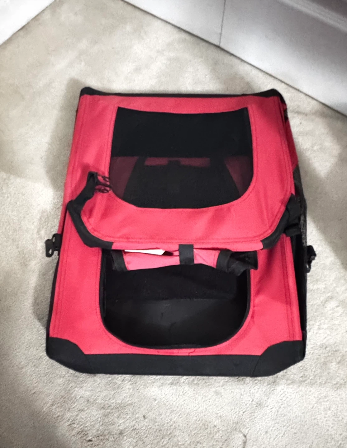 Red and Black Pet Carrier Crate 23" x 16" x 17"