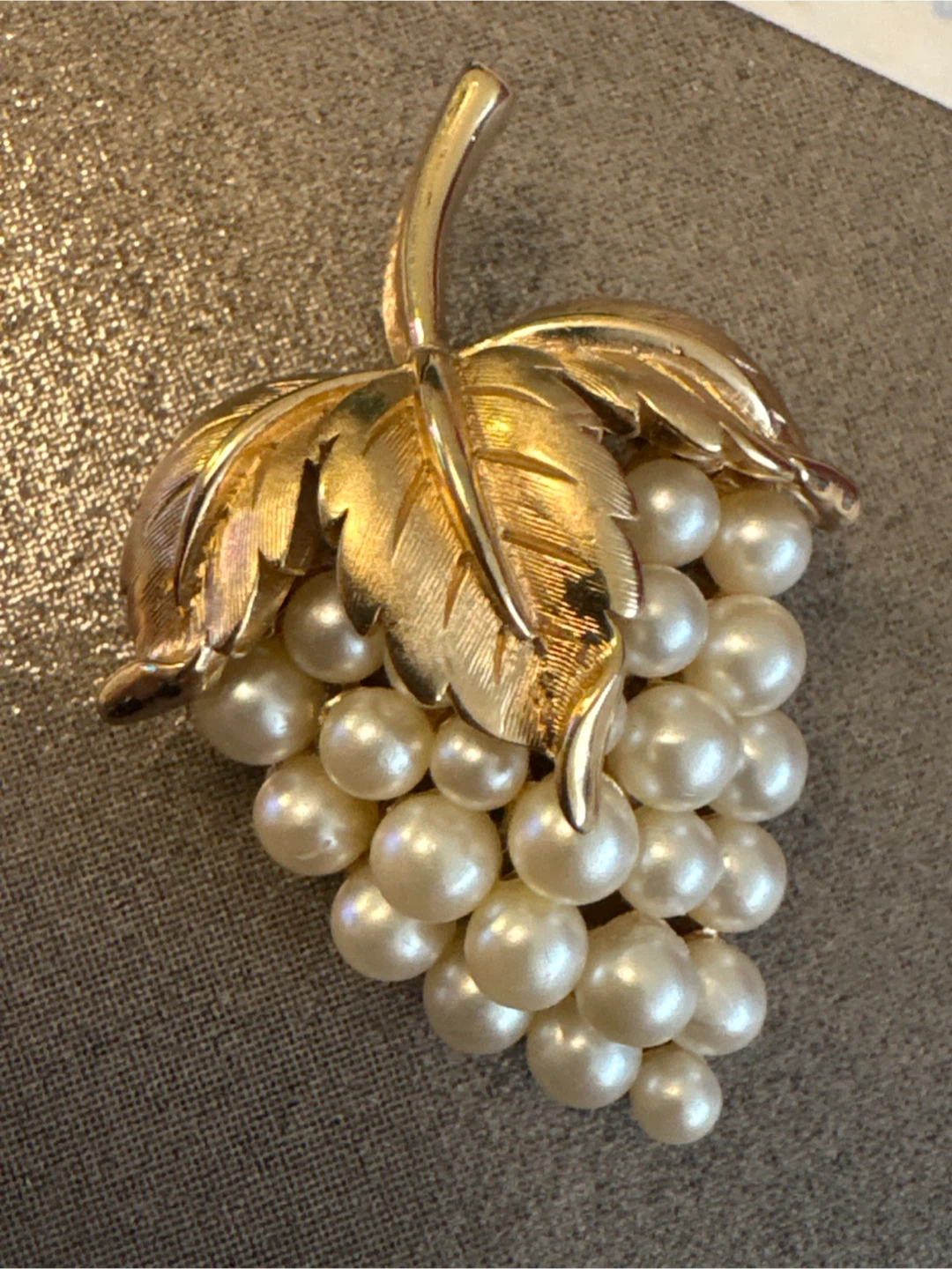 Vintage Trifari Gold Tone Pearl Grape Cluster Brooch