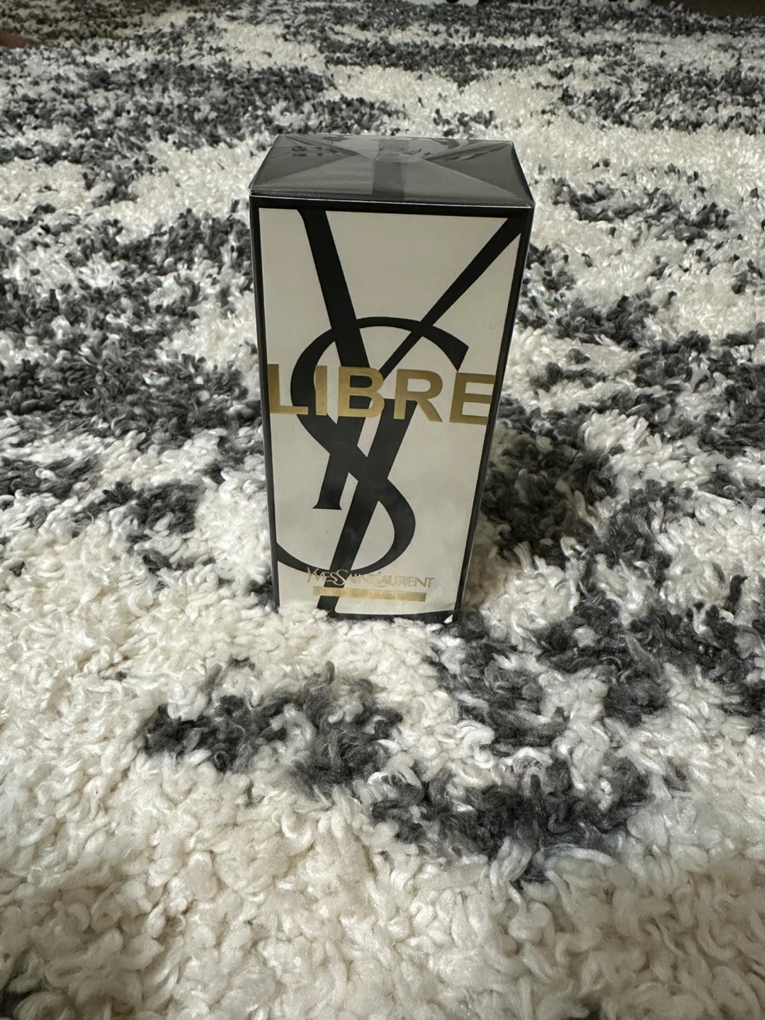 Brand name perfume