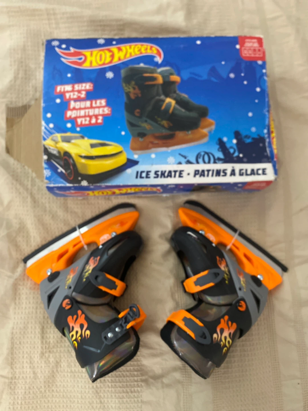Hot Wheels Ice Skates - Youth Size Y12-2 - photo 2