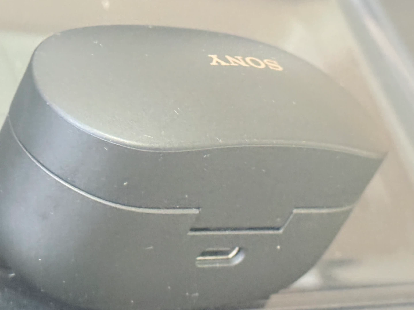 Sony WF-1000XM4 Wireless Earbuds Case