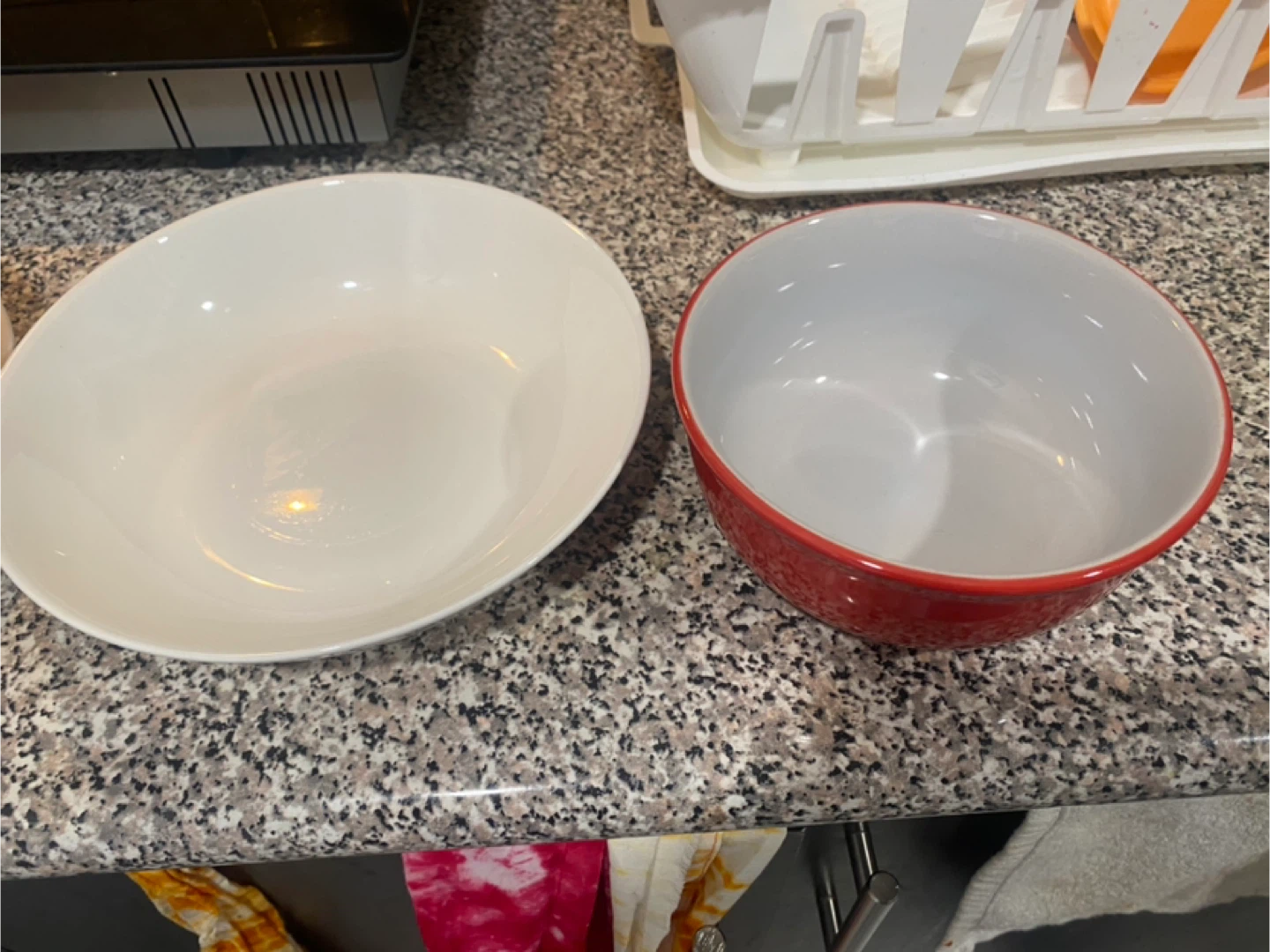 Kitchenware Set: Plates, Bowls & Storage Containers - photo 2