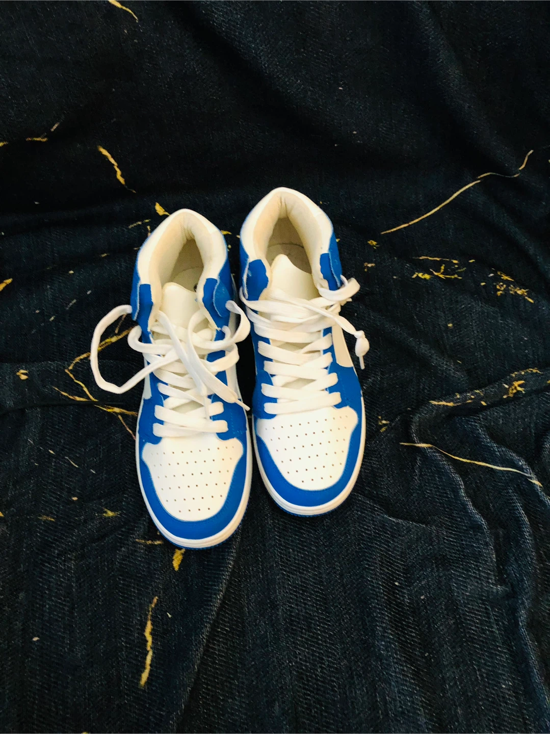 Brand new High-Top new  Sneakers 9 unisex