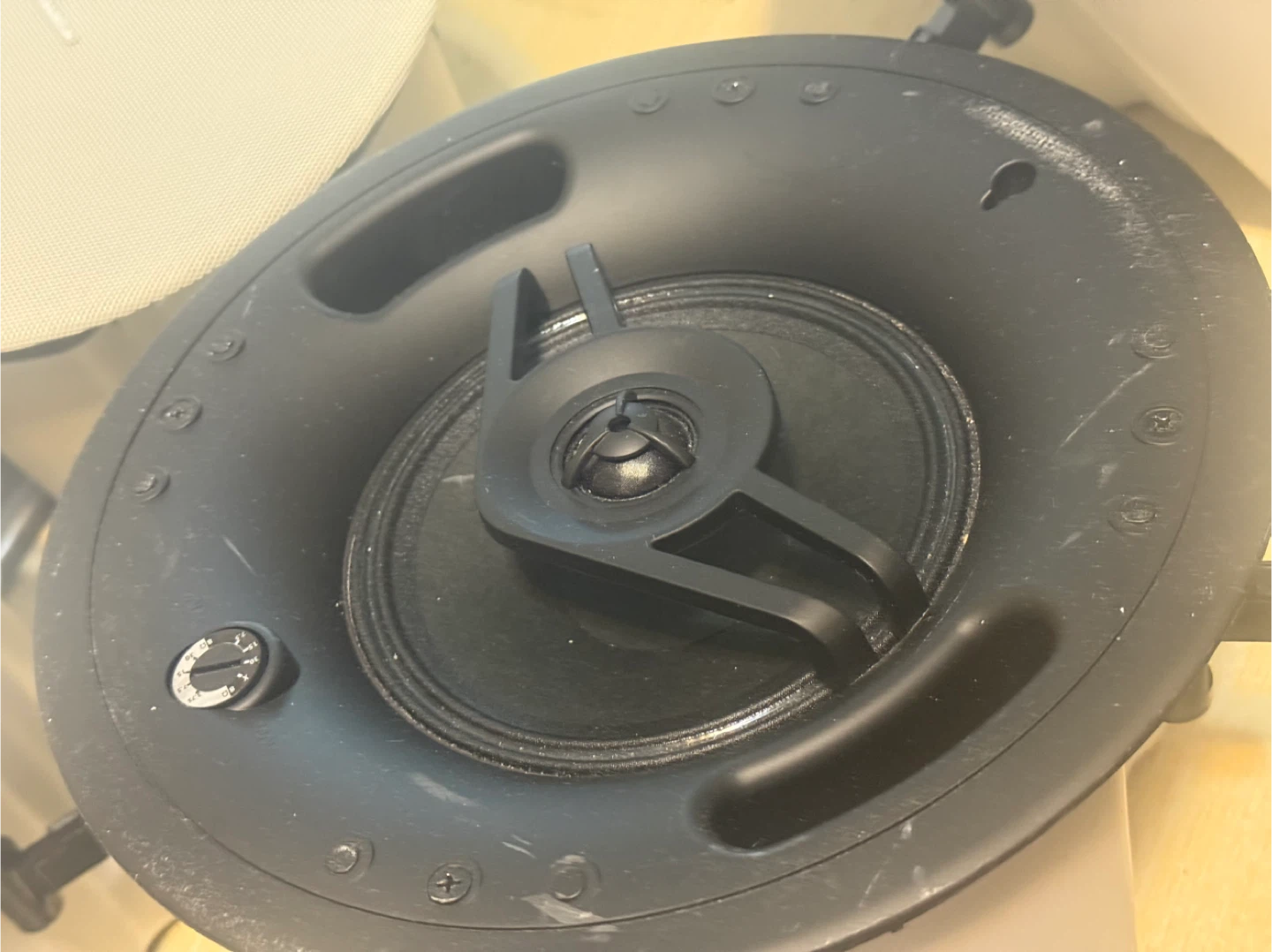 Crestron Saros ICE6T-W-T In-Ceiling Speaker - photo 2