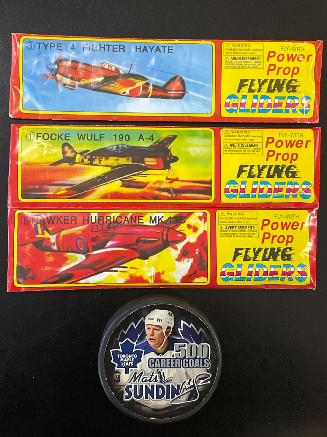 3-Flying Gliders & a Vintage Mats Sundin Hockey Puck - photo 4