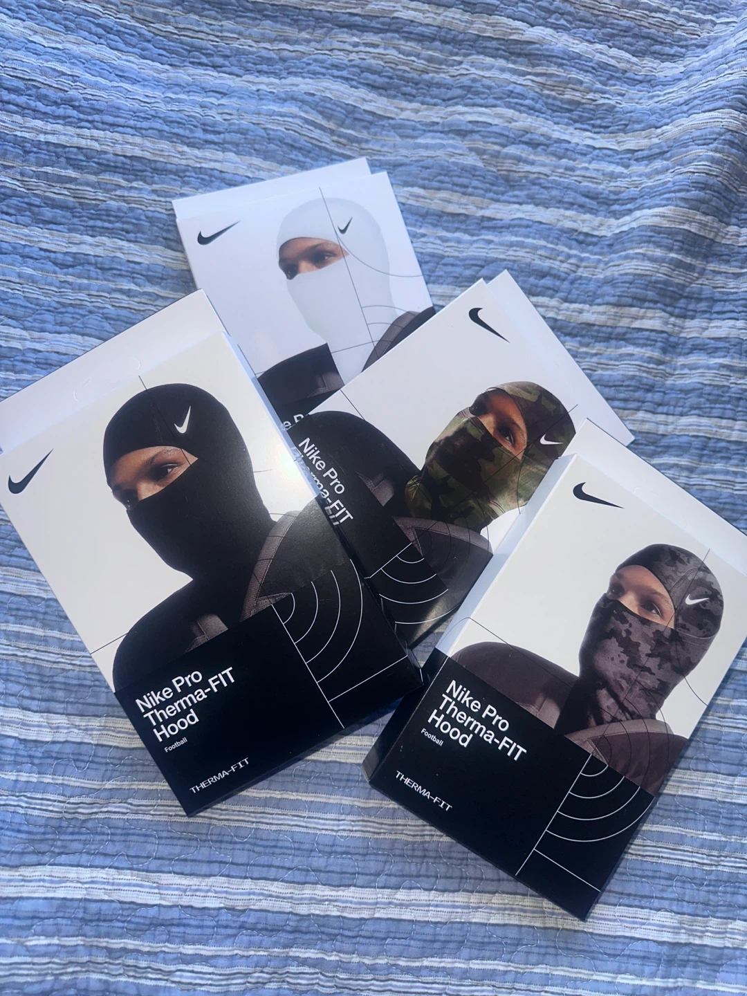 Nike Pro Therma-FIT Hood Football