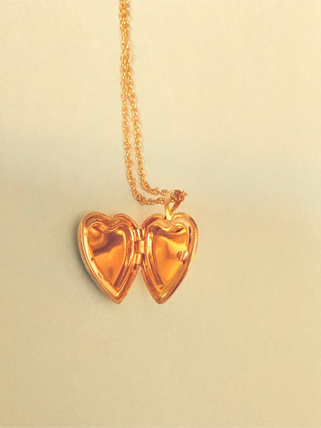 Heart Shaped Locket Necklace - photo 3
