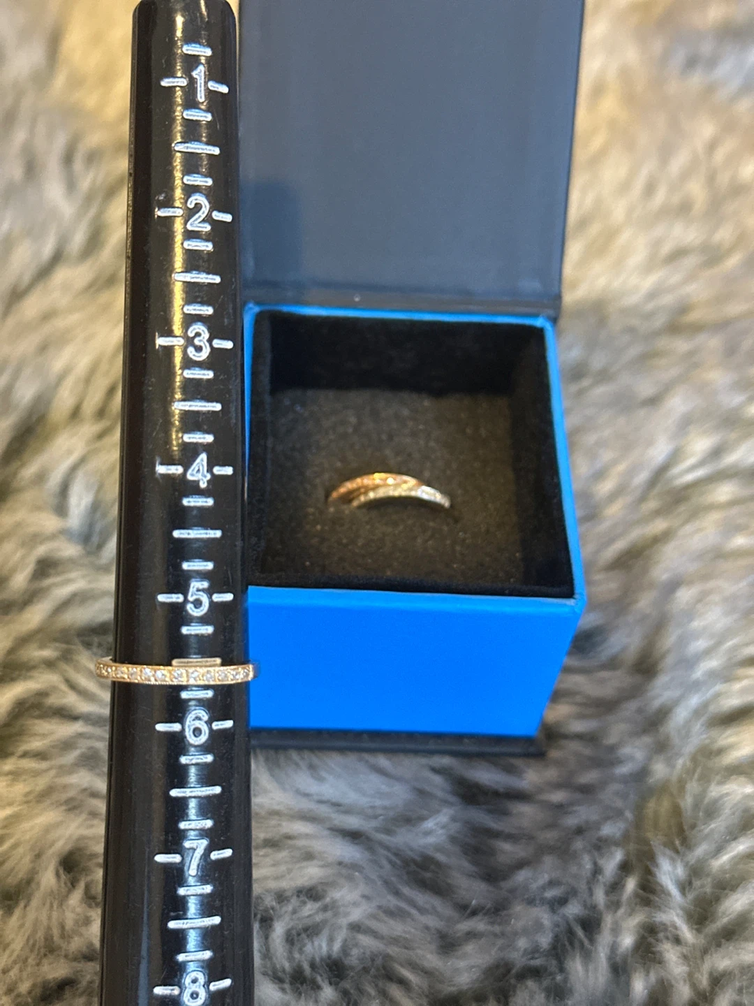 Set of 3 Stackable 14k gold Rings with small diamonds - photo 3