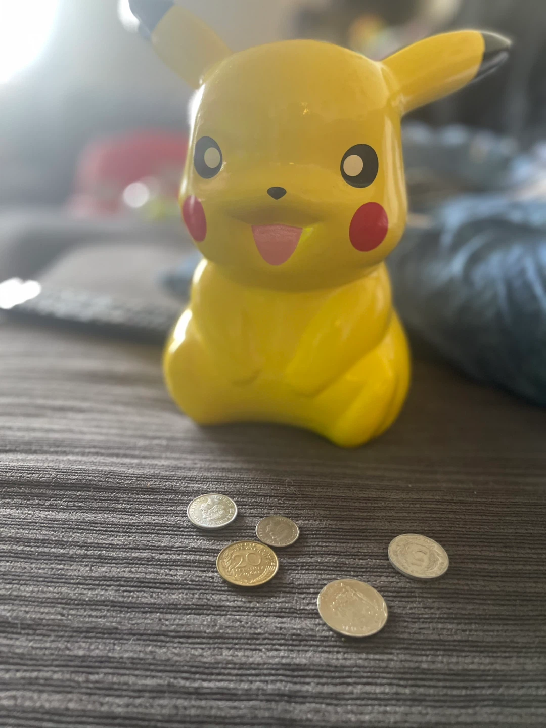 Coin bank- Pikachu - photo 2
