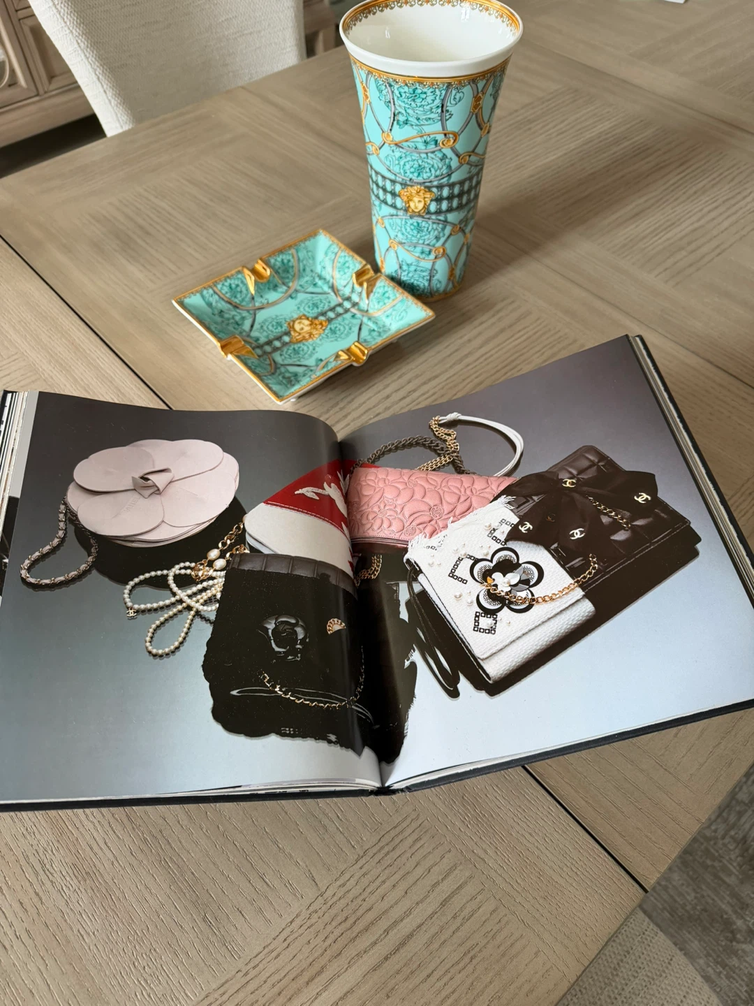 Coffee table books - photo 5