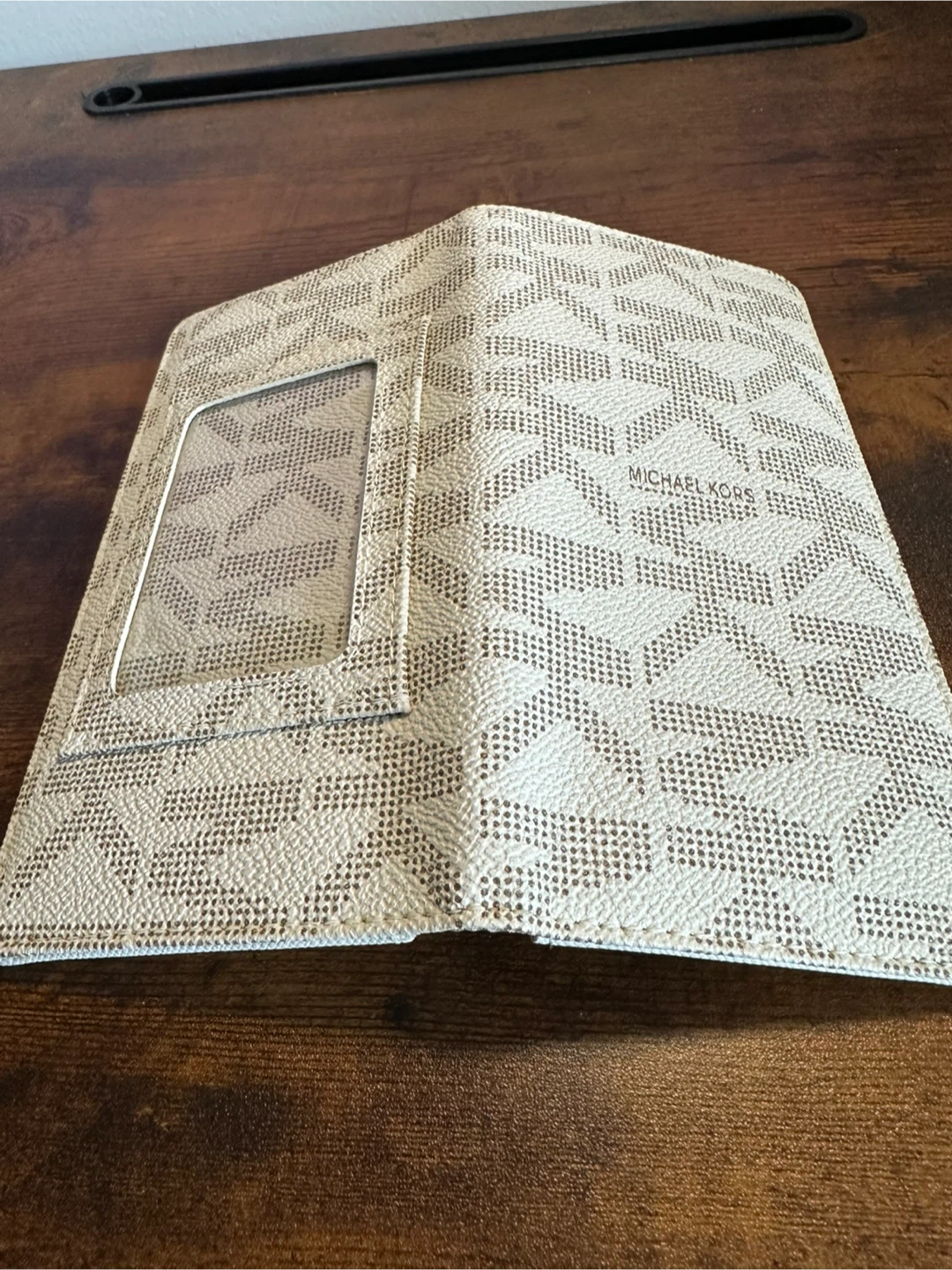 Michael Kors Chequebook/Wallet