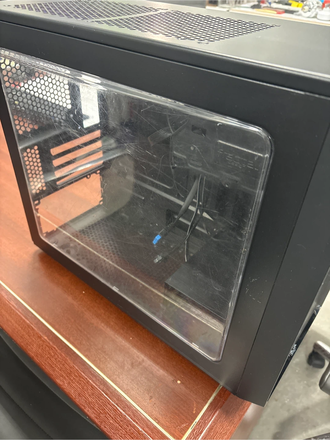 Fractal Design Computer Case - photo 2