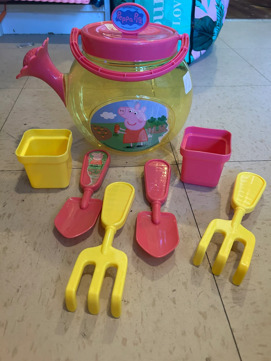 Peppa pig beach toy bucket 🥕