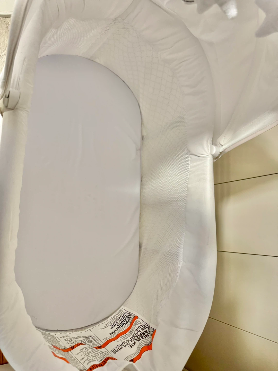 White Baby Bassinet with Canopy - photo 5