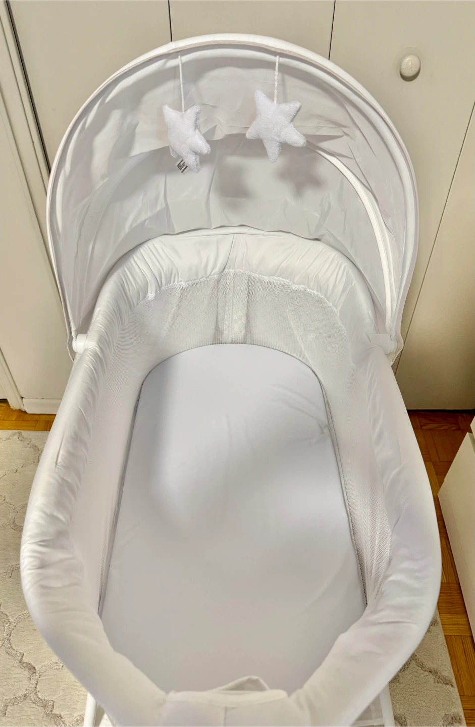 White Baby Bassinet with Canopy - photo 4