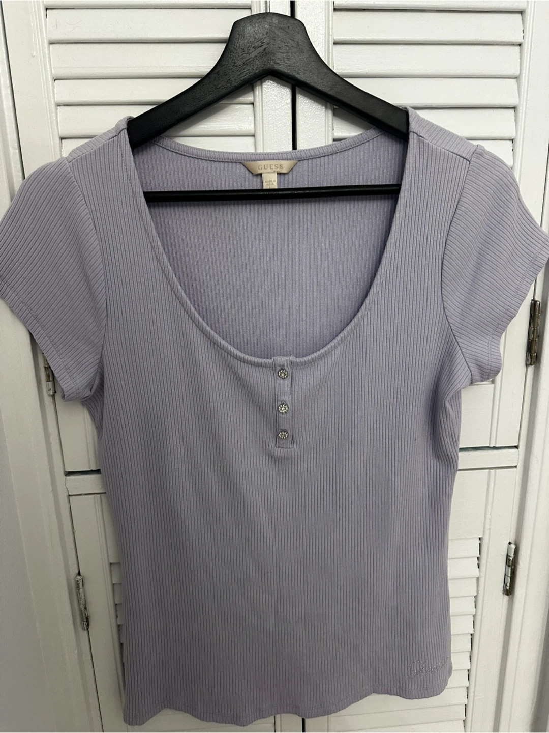 Guess Women's Lilac Ribbed Henley Top Size L