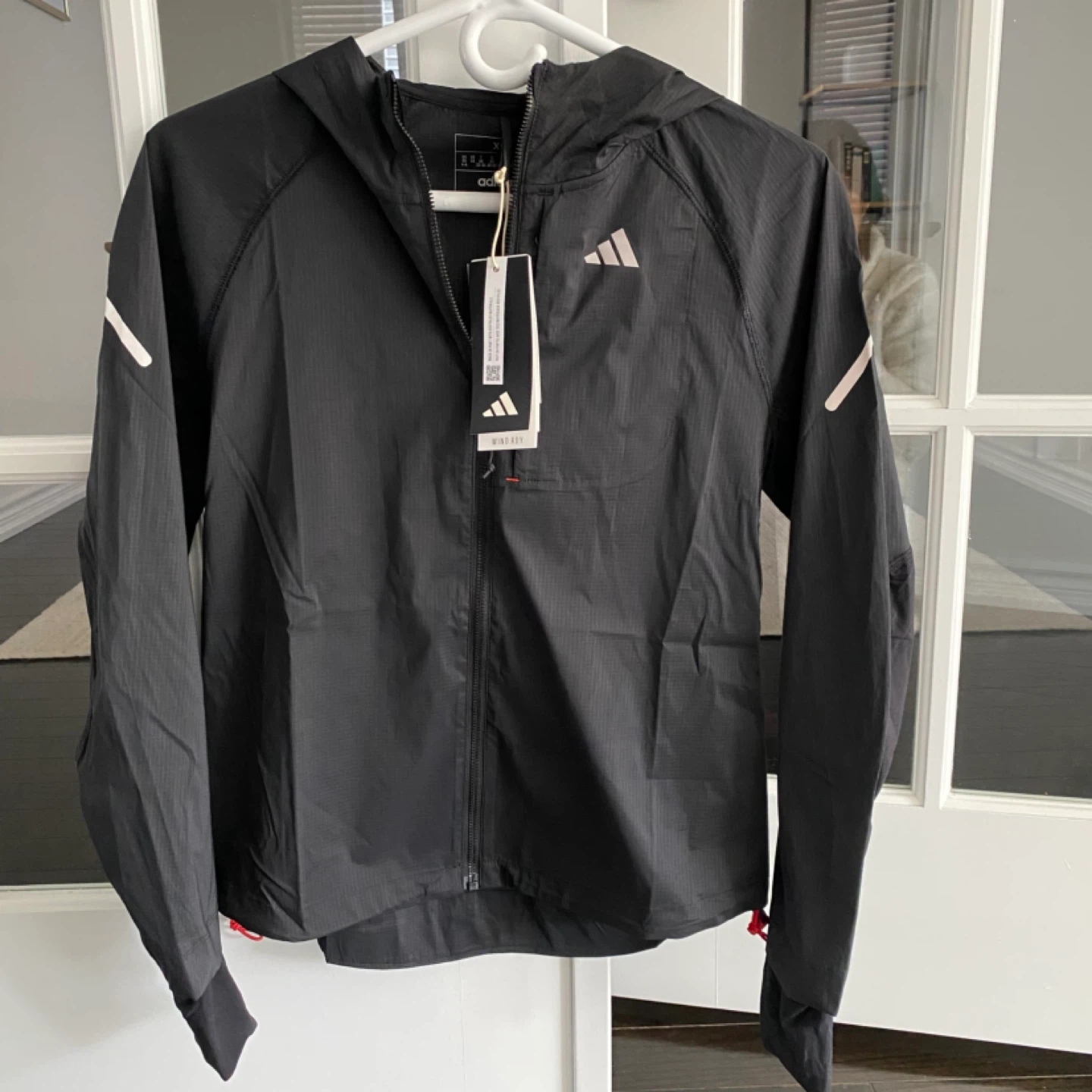 *BRAND NEW* ADIDAS Women’s Fast Running Jacket (XS)