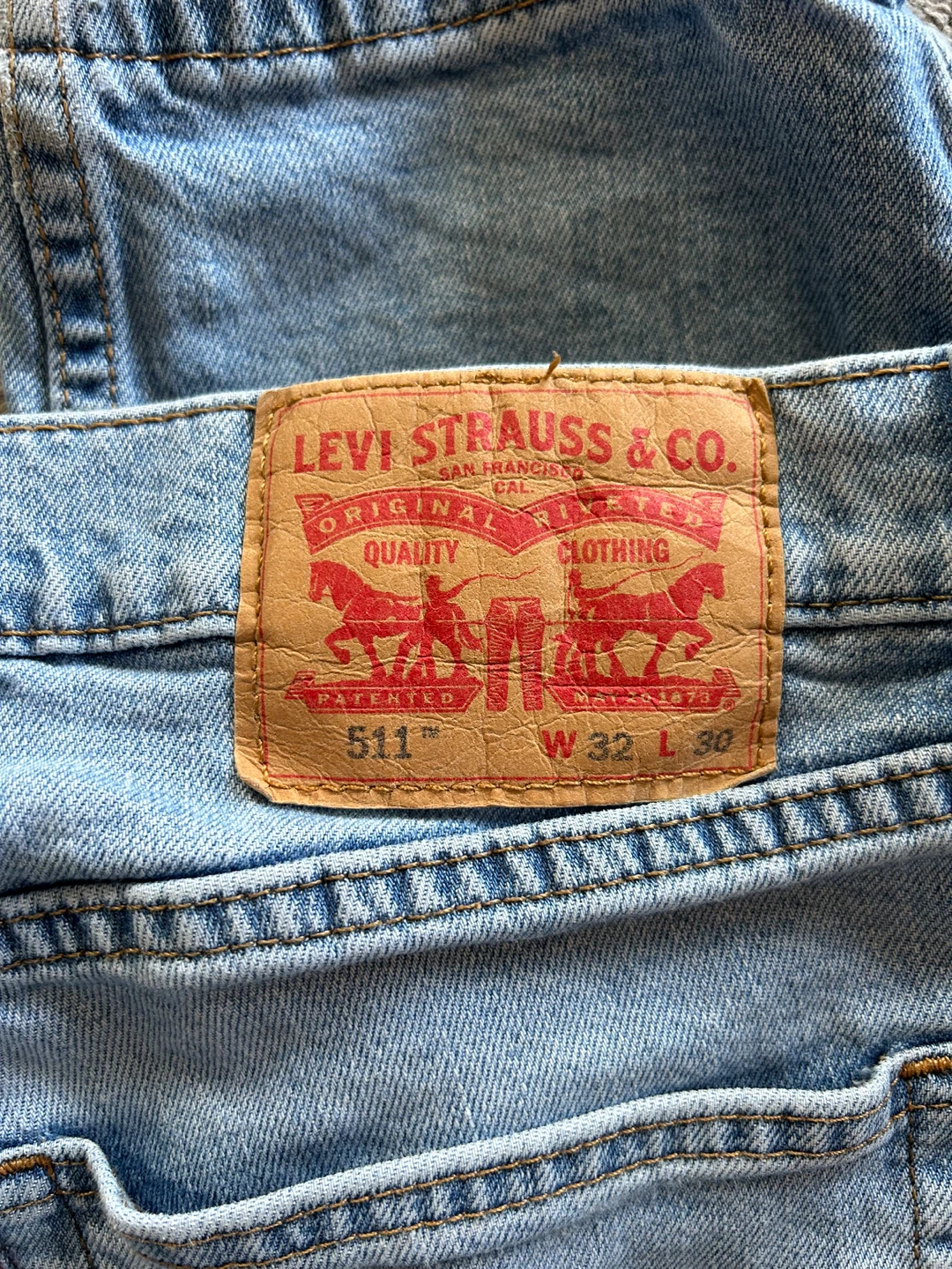 Women’s Levi jeans W32 L30 - photo 2