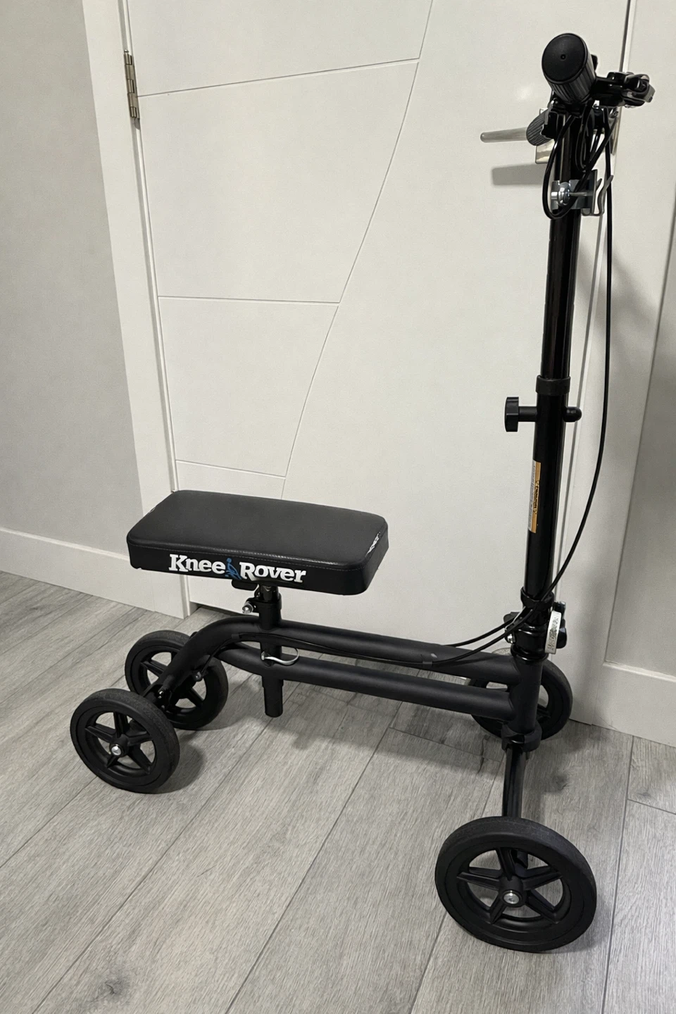 Knee Rover Scooter Walker with Basket