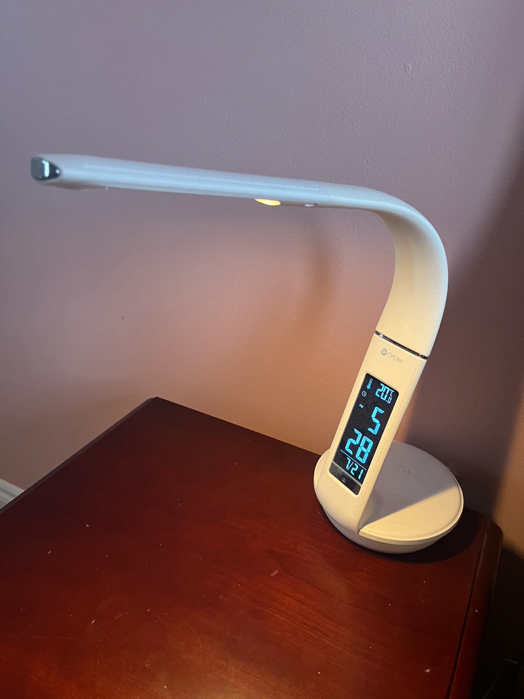 Ottlife White LED Desk Lamp with Wireless Charger - photo 4