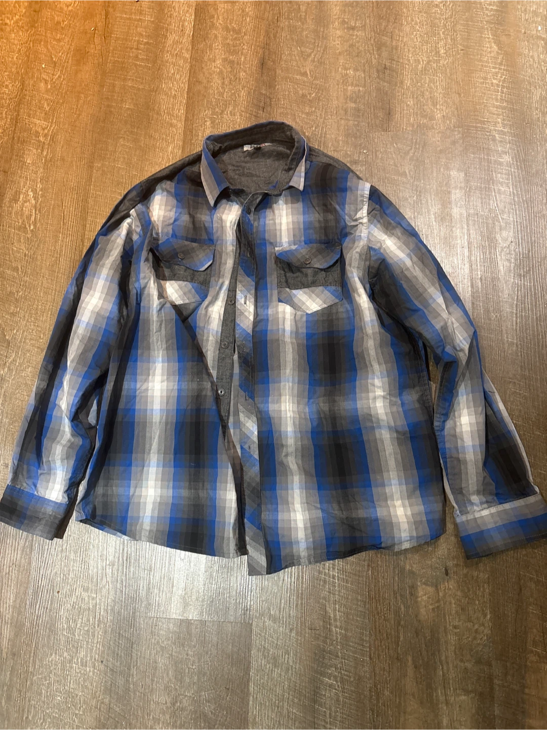 Men's Plaid Long Sleeve Button-Up Shirt