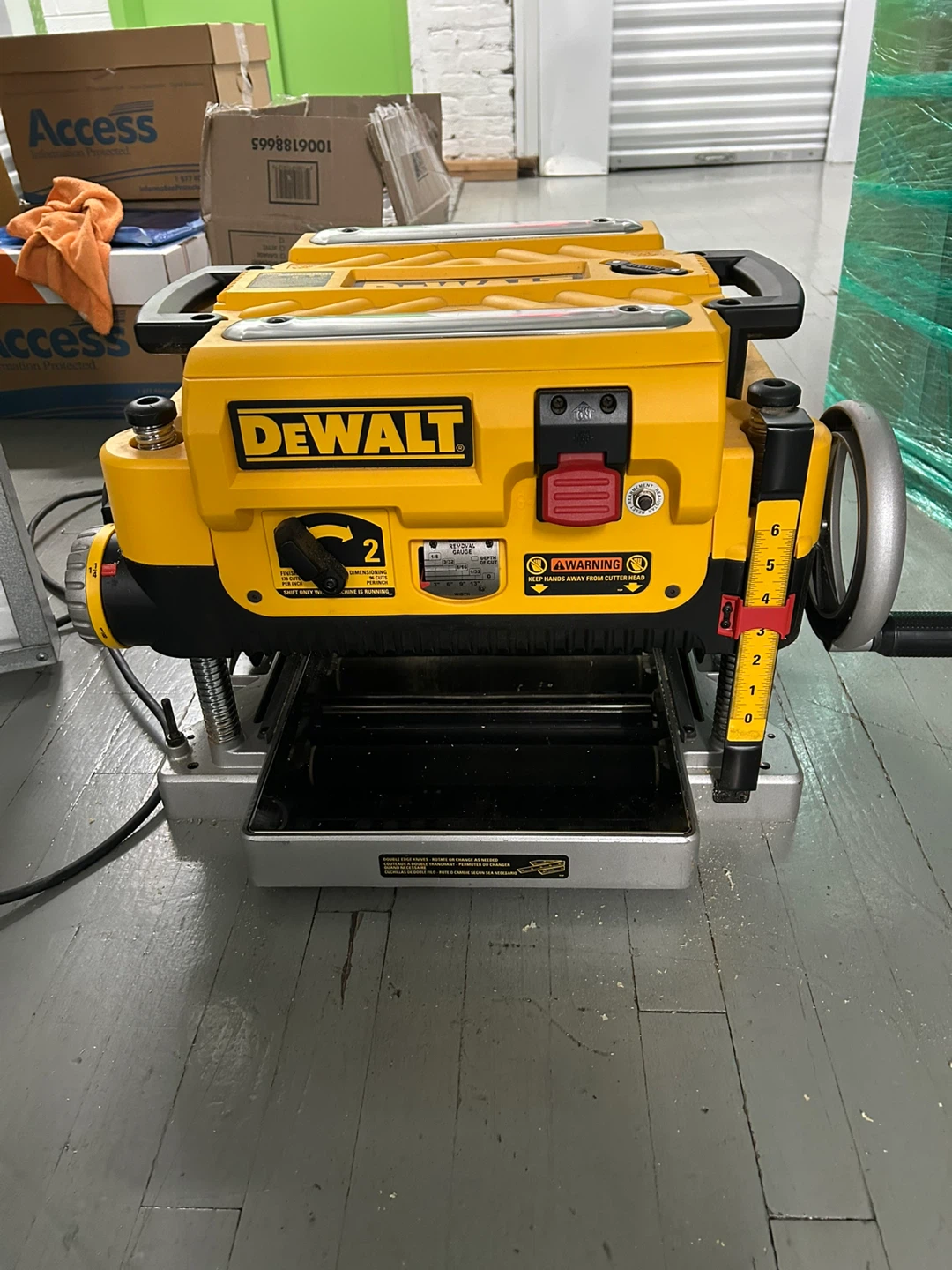 DEWALT DW735X Planer