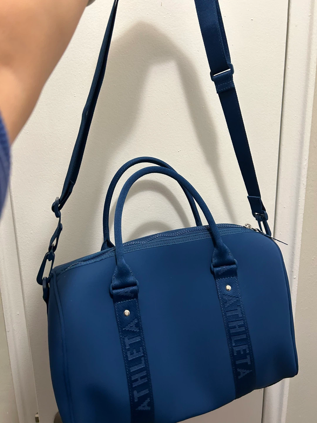 Brand New Athleta Neoprene Crossbody/Tote Bag - Navy Blue - photo 2