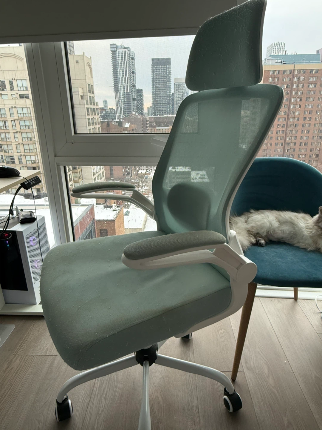 Ergonomic Mesh Office Chair - photo 3