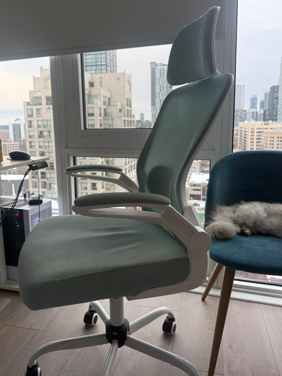 Ergonomic Mesh Office Chair - photo 4