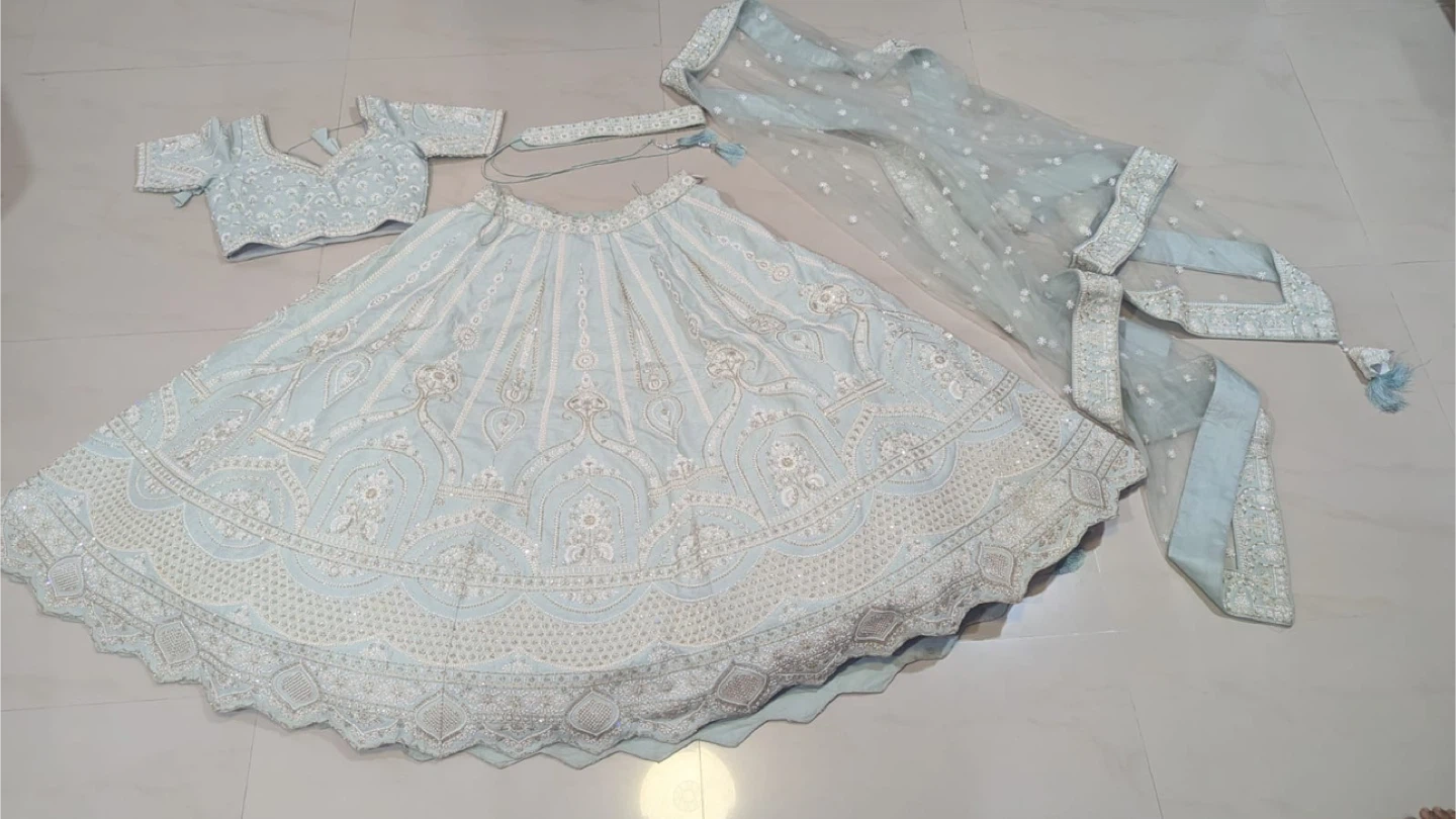 Embroidered Lehenga Choli Dupatta Set - photo 2