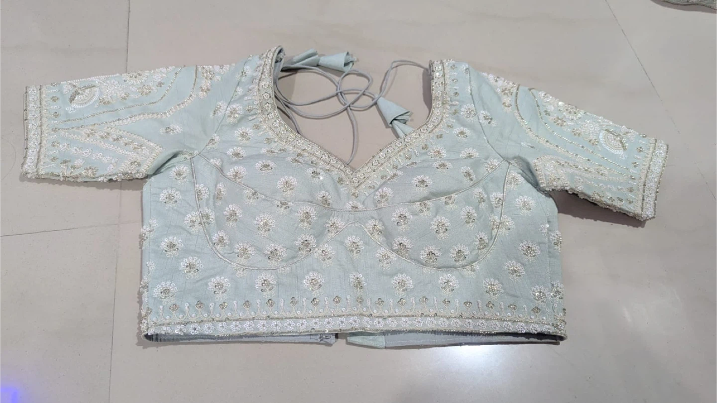 Embroidered Lehenga Choli Dupatta Set - photo 4