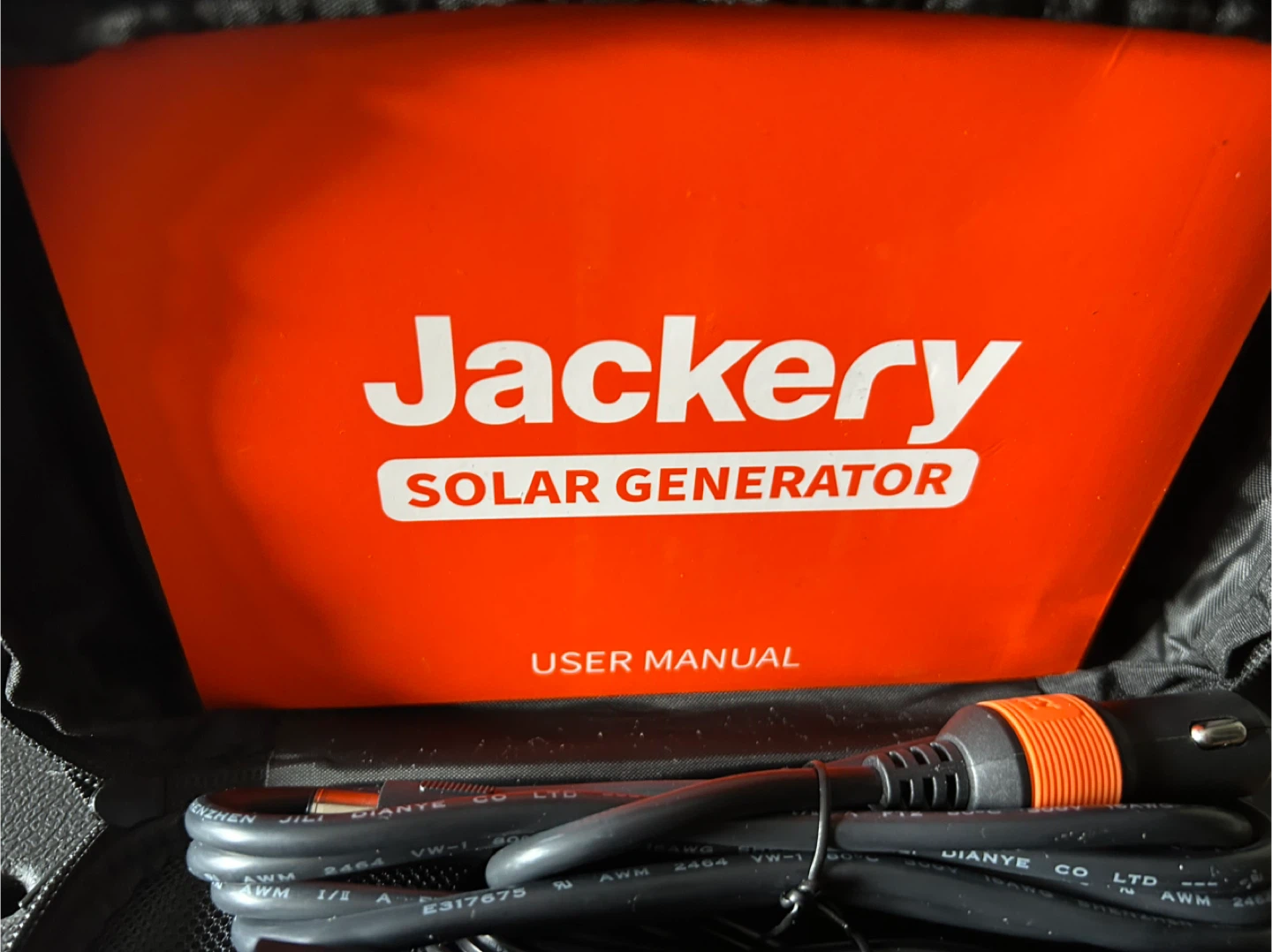 New in Case Jackery Explorer 300 + Premium Case - photo 4