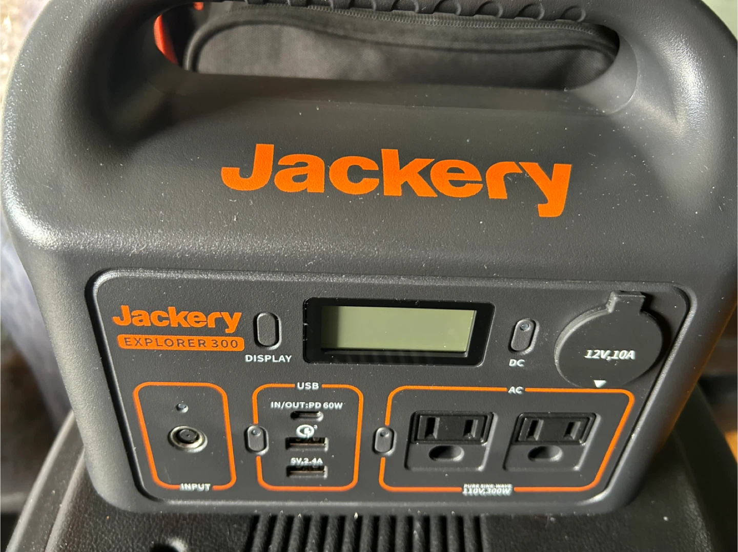 New in Case Jackery Explorer 300 + Premium Case